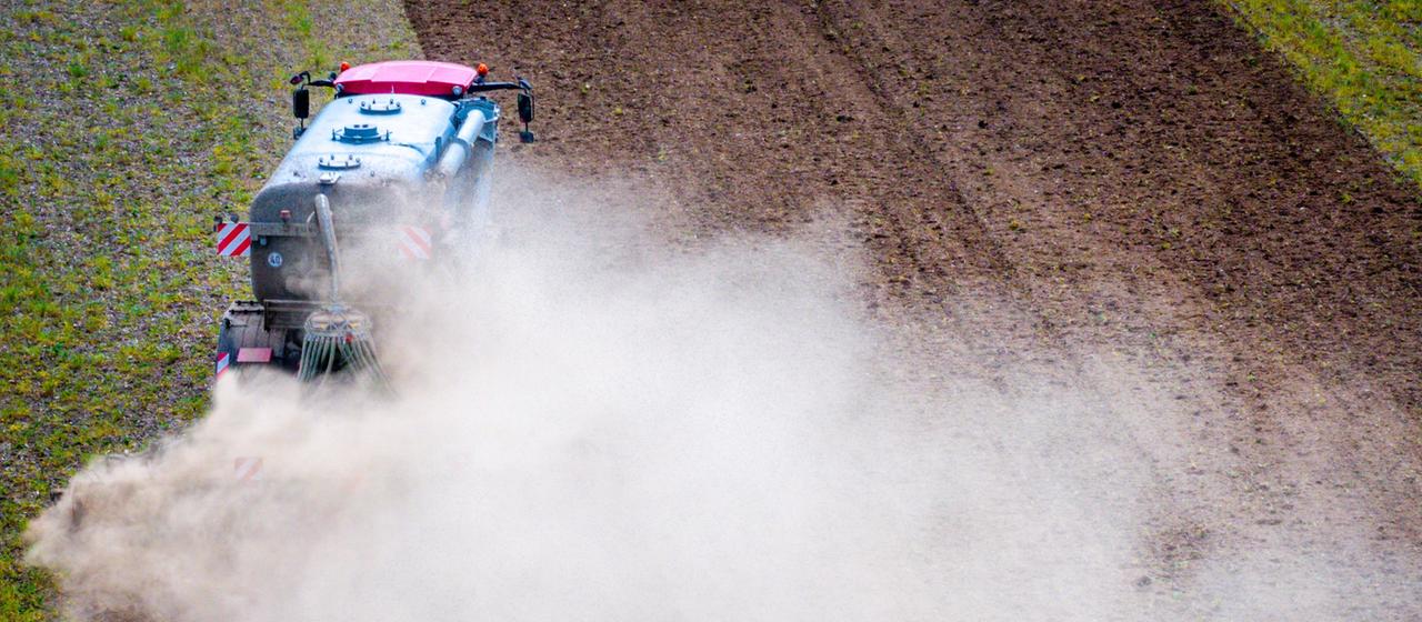 Düngerproduktion für Agrarbetriebe: Wie unsere Ernten von Erdgas abhängen