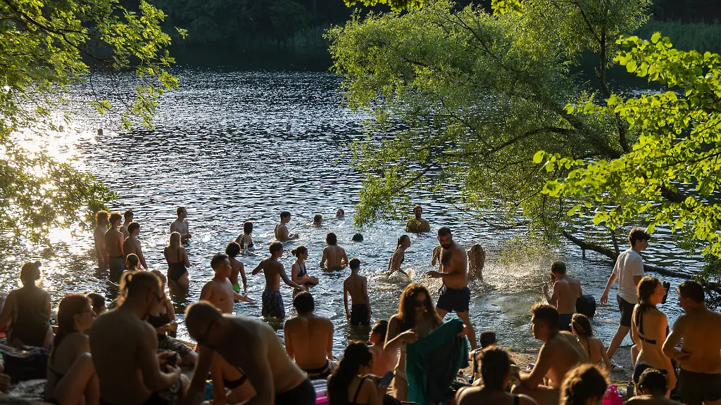 Schwimmen im Badesee birgt höhere Gesundheitsrisiken
