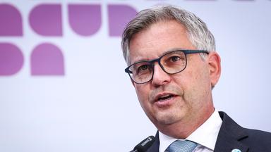 Frontex soll größere Verantwortung übernehmen, fordert ein EU-Kommissar angesichts der Ceuta-Krise
