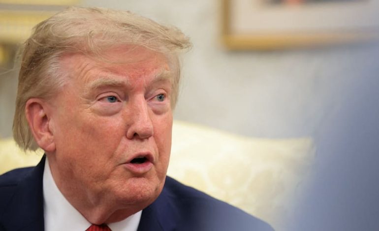 Trump kritisiert erneut Journalisten: ‚Sie sind Fake! Seien Sie ruhig!‘