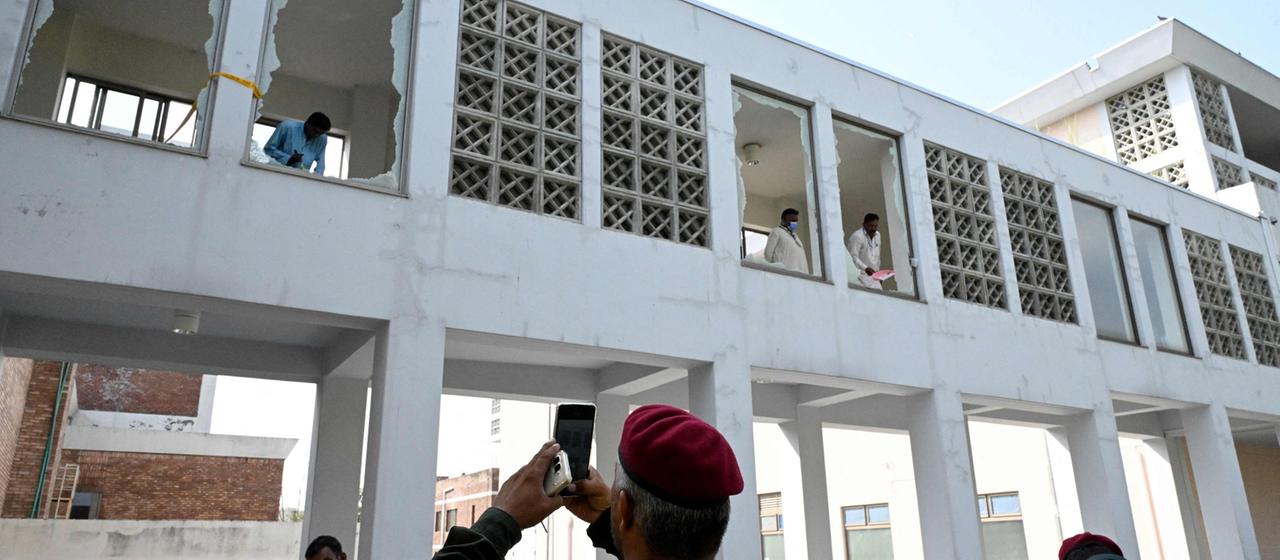Neugeborene sterben bei Brand in Klinik in Islamabad
