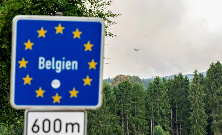 Waldbrand im Hohen Venn erzwingt Evakuierung bei Monschau