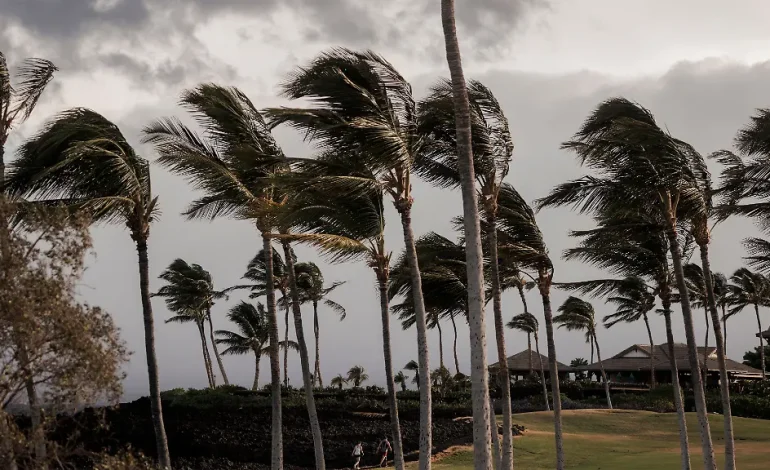 Hurrikan Lala bedroht Hawaii mit starken Regenfällen und Stromausfällen