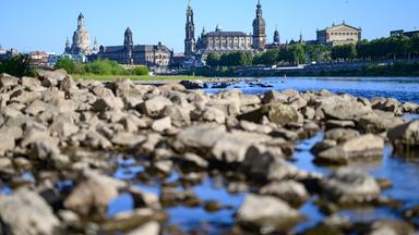 Niedrige Wasserstände in der Donau zwingen Ungarn zur Abschaltung des Atomkraftwerks