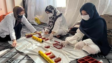Frauen in Afghanistan: Kampf um Rechte und Möglichkeiten