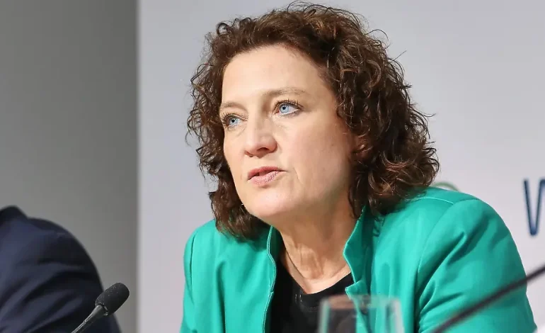 Pflegeversicherung: Drohendes Milliarden-Defizit