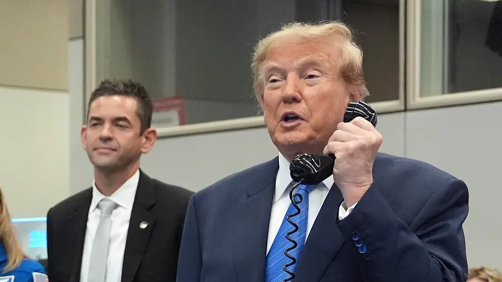 Trump kündigt Weltraum-Akademie an