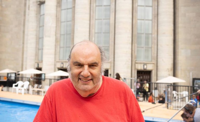 Volksbühne Berlin schließt Schwimmbad wieder