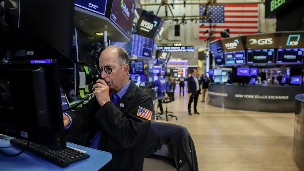 Wall Street beginnt schwach trotz Optimismus in Chip-Branche
