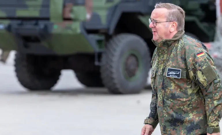Kritik an Verteidigungsausgaben: Schularick fordert neue Prioritäten