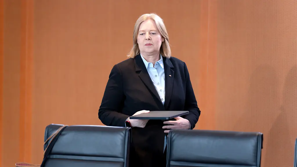 Union fordert Grundsicherungsstopp für polizeilich Gesuchte