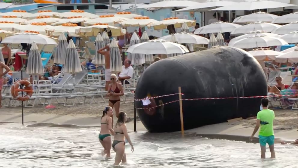 Mysteriöser Zylinder sorgt für Aufregung am Strand von Alassio