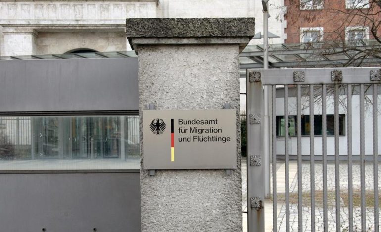 Anstieg der freiwilligen Ausreisen abgelehnter Asylbewerber im ersten Halbjahr