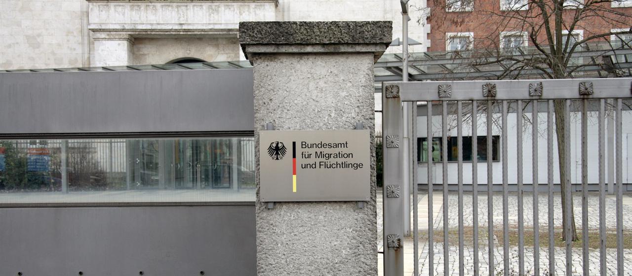 Anstieg der freiwilligen Ausreisen abgelehnter Asylbewerber im ersten Halbjahr