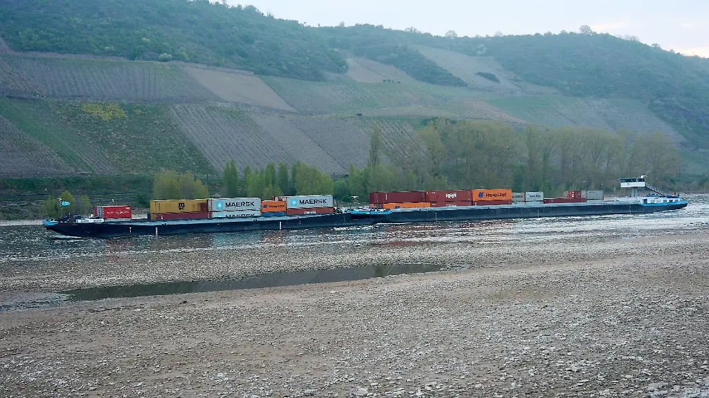 Niedrigwasser bremst deutschen Wirtschaftsaufschwung