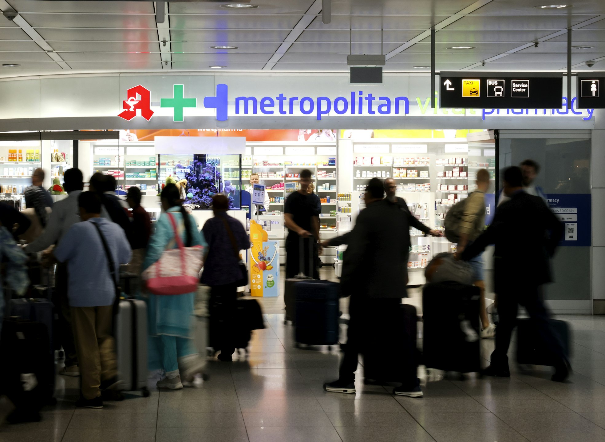 Einblick in das Leben einer Flughafen-Apotheke