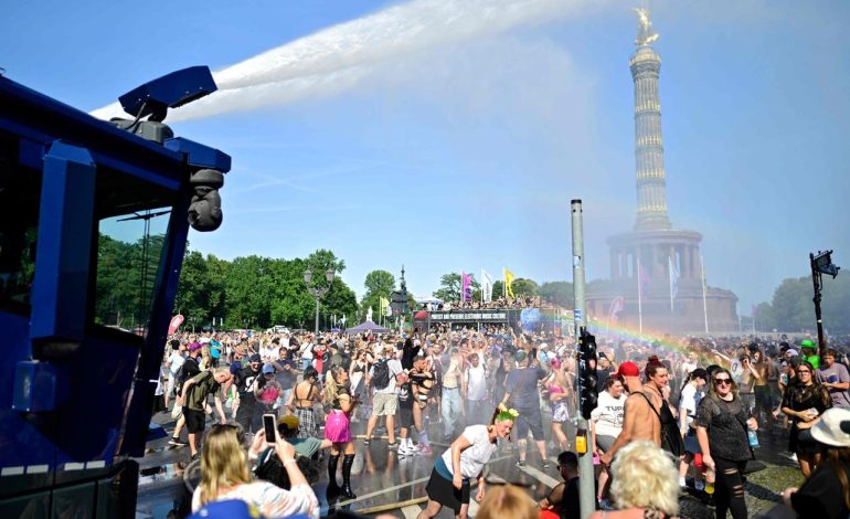 Techno-Parade ‚Rave the Planet‘ in Berlin: Ein Zeichen für Frieden und Zusammenhalt