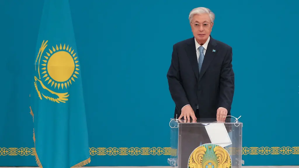 Präsident Tokajews Machtzuwachs in Kasachstan