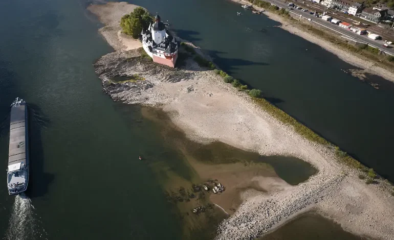 Rhein-Niedrigwasser beeinflusst Chemiekonzernproduktion