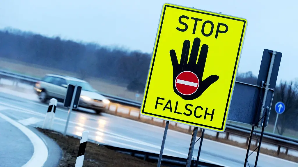 Geisterfahrer auf der Autobahn: Sicheres Verhalten