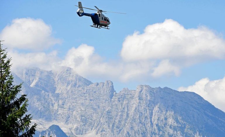Wanderer stürzt in den Alpen tödlich ab