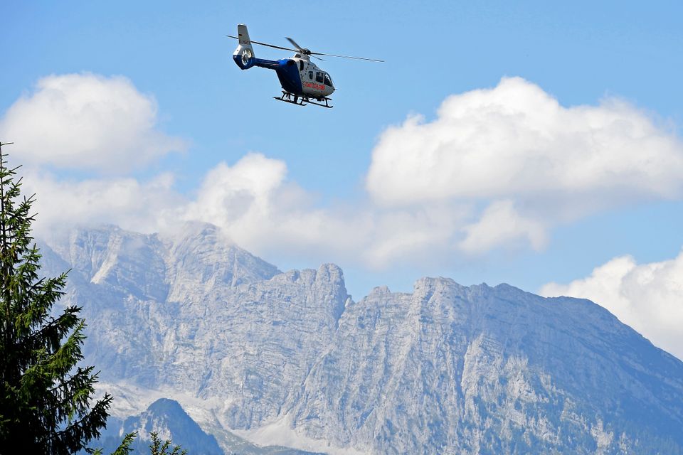 Wanderer stürzt in den Alpen tödlich ab