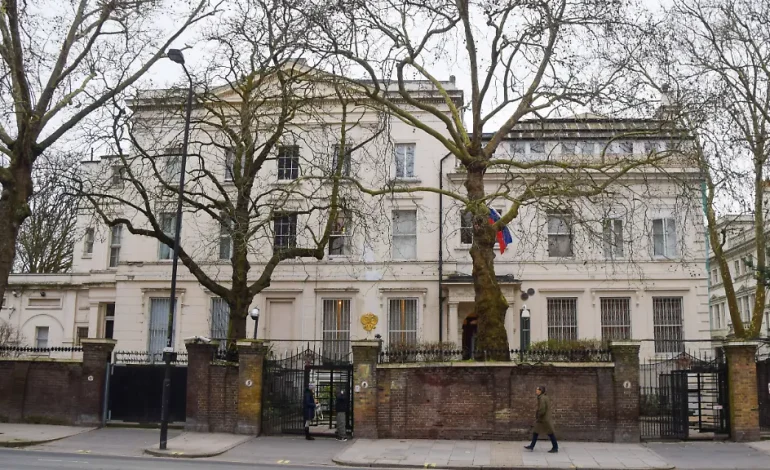 Russland zieht Botschafter aus London ab