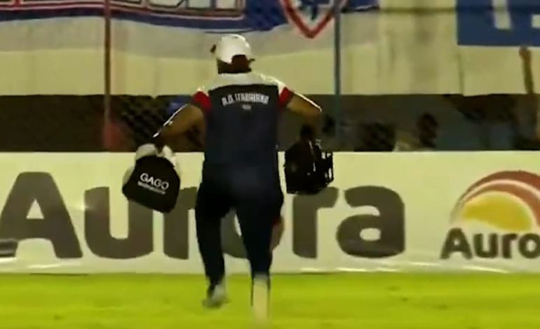 Mannschaftsarzt beeilt sich zur Hilfe in brasilianischer 3. Liga