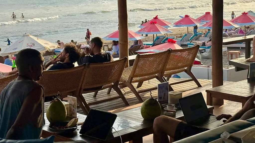 Wer bestimmt über Bali? Digitale Nomaden und ihre Auswirkungen auf die Insel