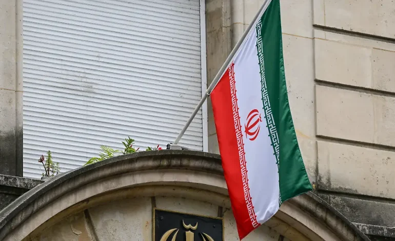 Frankreich verweist iranische Diplomaten des Landes