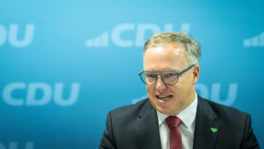Politische Turbulenzen in Thüringen: Voigt steht vor Herausforderungen
