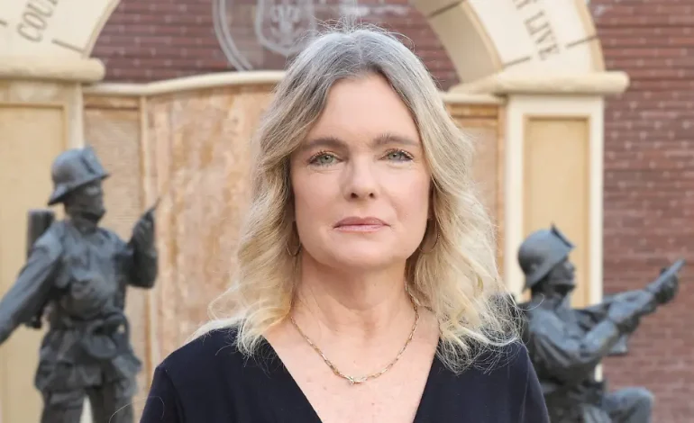 Erika Eleniak bei Onlyfans: Baywatch-Star entdeckt neue Einnahmequelle