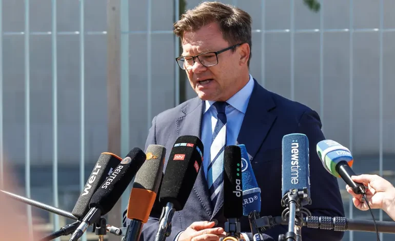 Umweltminister widerspricht Verkehrsminister bei Flussvertiefung