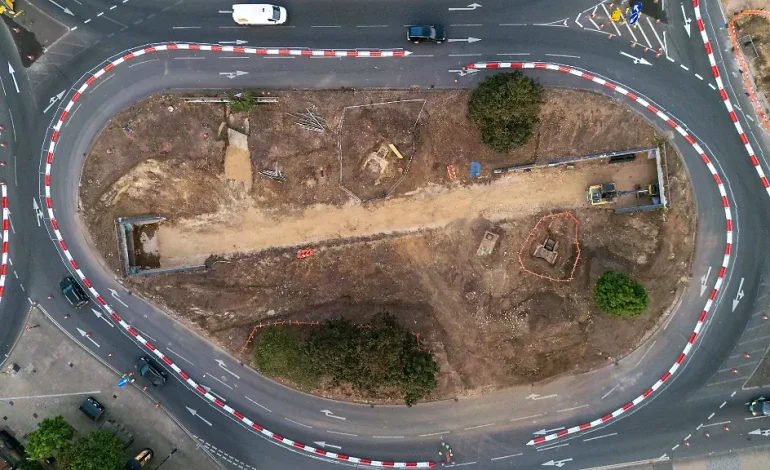 Funde in Peterborough: Historischer Friedhof unter Kreisverkehr entdeckt
