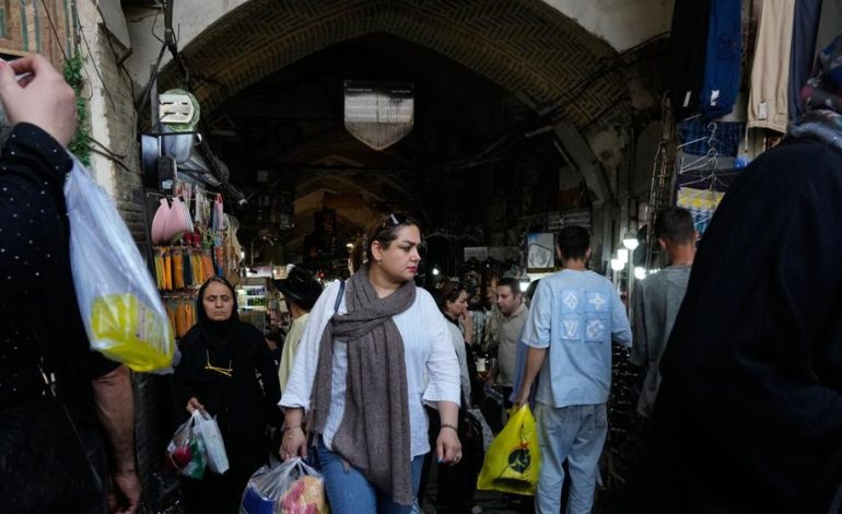 Wirtschaftskrise als Folge des Krieges: Die belastenden Konsequenzen für iranische Bürger