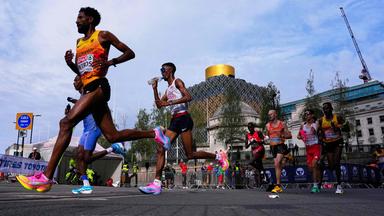 Amanal Petros gewinnt Marathon-Gold bei der EM in Birmingham
