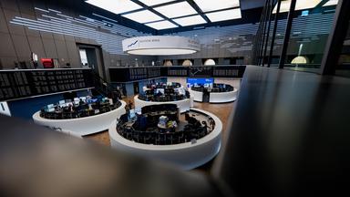 Trump-Ankündigung treibt Dax auf neue Rekordhöhe: Hoffnung auf USA-Iran-Gespräche