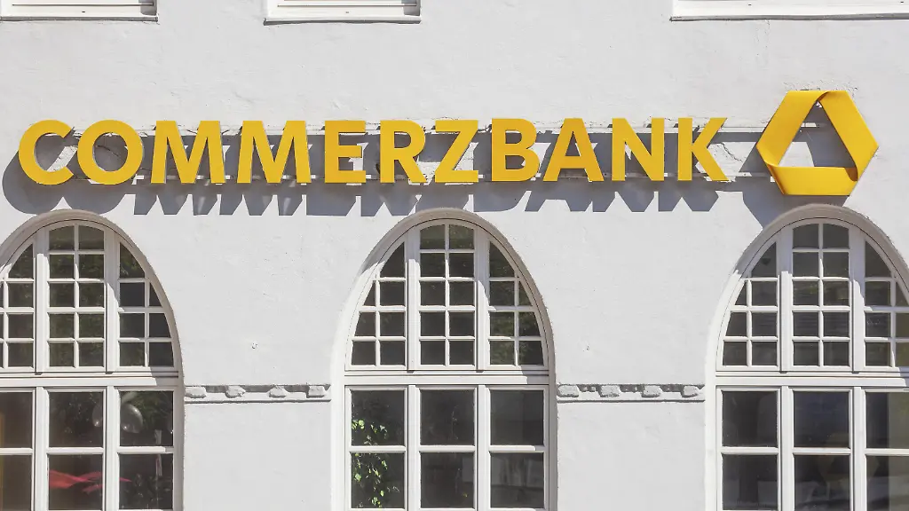 Unicredit nähert sich Mehrheitsbeteiligung an Commerzbank