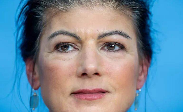 Wagenknecht fordert Höcke zu öffentlichem Streitgespräch heraus