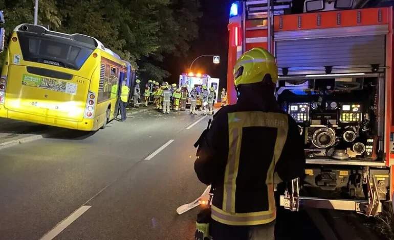 Busunfall in Berlin hinterlässt Schwerverletzte