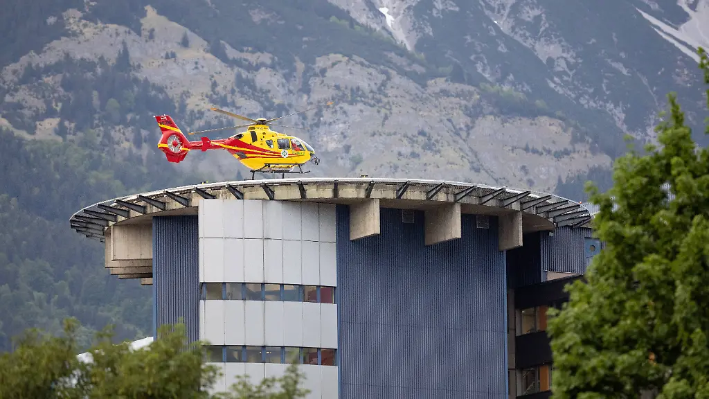 Deutscher Bergsteiger stürzt in den Stubaier Alpen ab