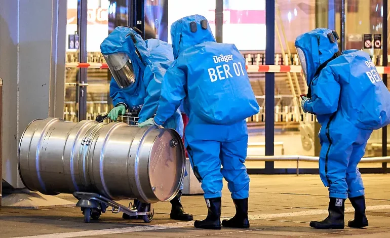 Großeinsatz wegen Gefahrgutalarm am Flughafen BER