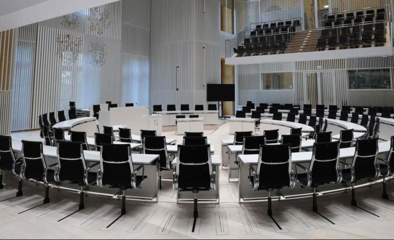 Bedeutung der Wahlergebnisse für Regierungsbildungen in Mecklenburg-Vorpommern und Berlin