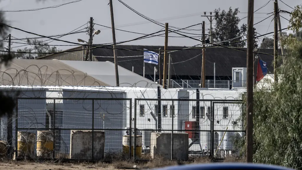 Berichte über Misshandlungen in israelischem Gefängnis durch Chatnachrichten untermauert