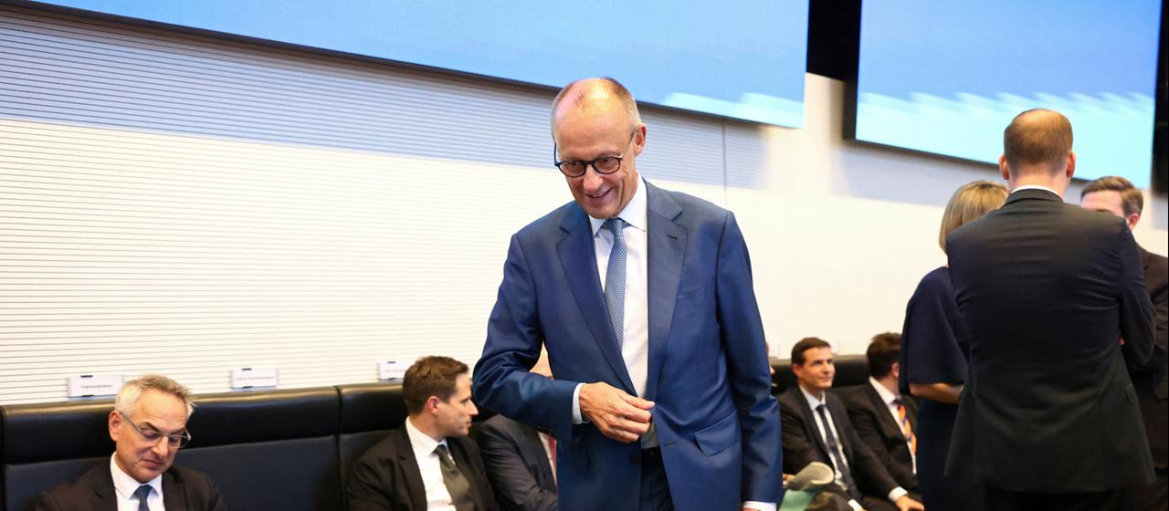 Kanzler Merz nach Wahldebakel vor der Unionsfraktion