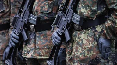 Kontroverse um den Operationsplan Deutschland