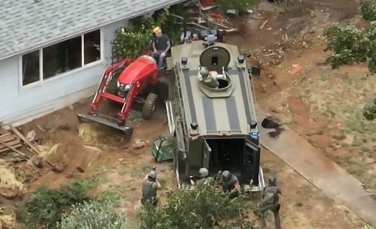 US-Polizei stoppt bewaffneten Mann nach stundenlangem Einsatz in Oregon