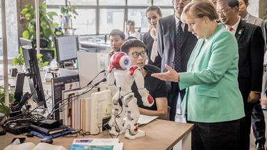 Angela Merkel über Künstliche Intelligenz und persönliche Ansichten