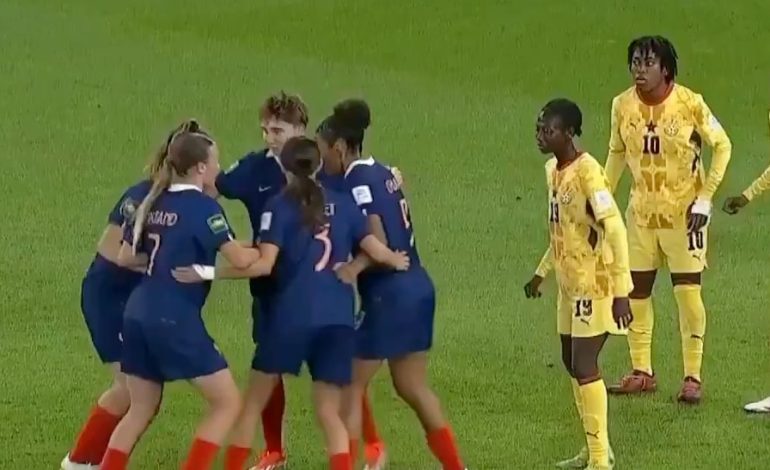 Französinnen überraschen mit Eckball-Trick bei U20-WM