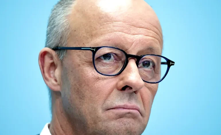 Umfrage: Rücktrittsforderungen an Kanzler Merz